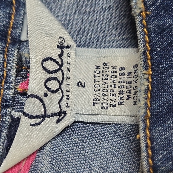 Lilly Pulitzer Whale Jeans size 2 EUC - Picture 2 of 3